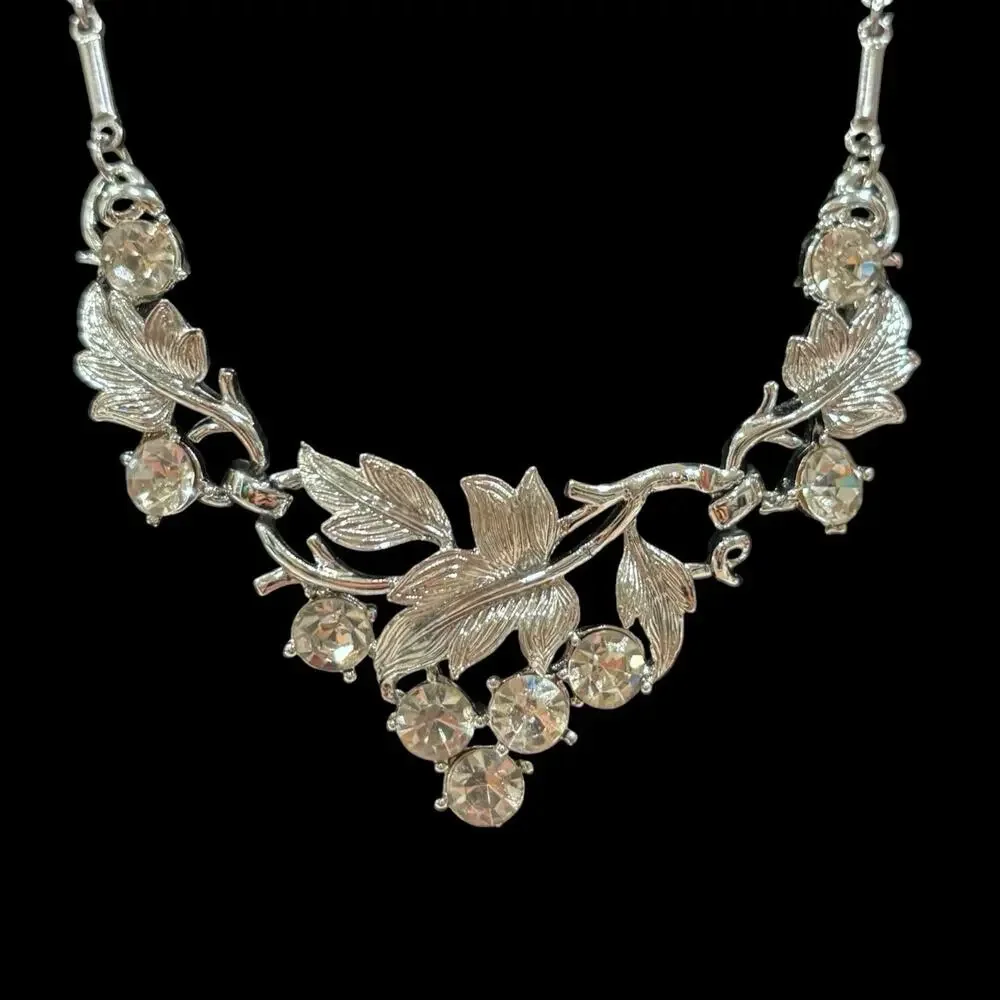 Vintage Coro Clear Rhinestone Leaf Necklace Silver Tone Rhodium Mid Century 16